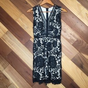 LOVE X DESIGN FLORAL LACE WITH NUDE LINING